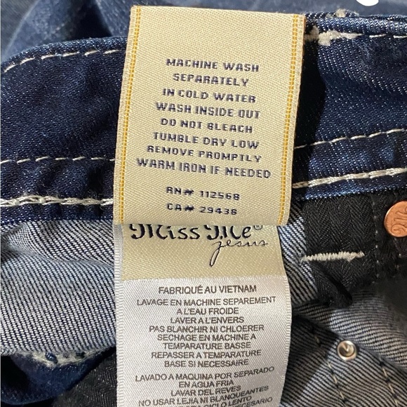 Women's Miss Me Blue Jeans with Silver Details - Picture 12 of 14